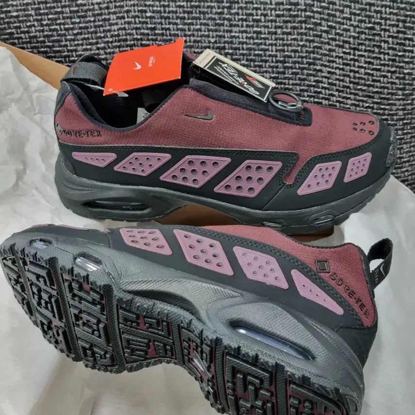 [SOLD OUT] (여성) 에어맥스 SNDR GTX (고어텍스)버건디(235~250mm)