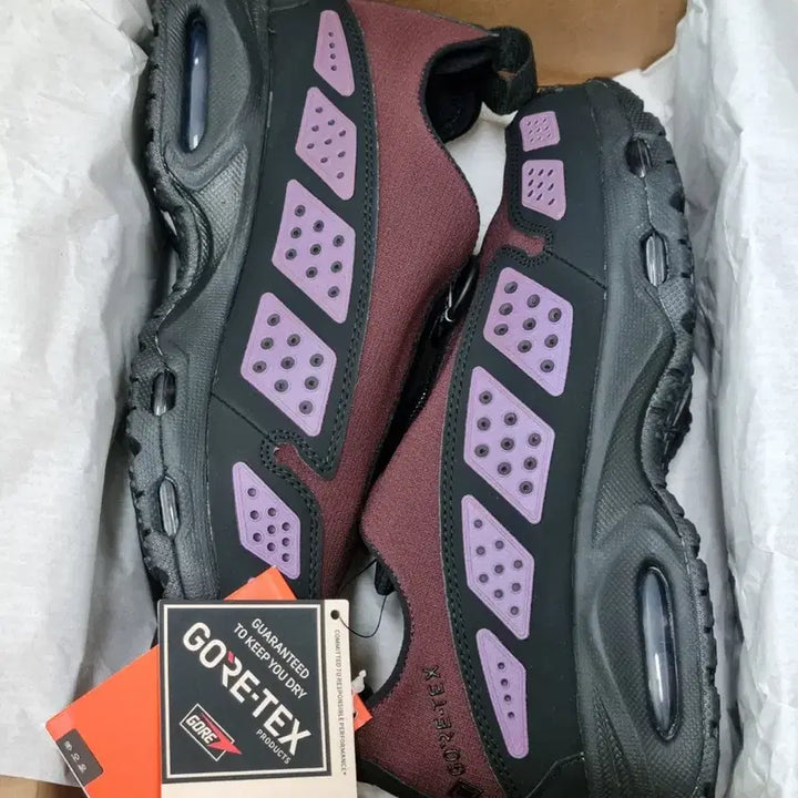 [SOLD OUT] (여성) 에어맥스 SNDR GTX (고어텍스)버건디(235~250mm)