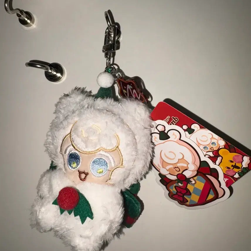 [BUNJANG] Butter Shop Cream Bear Plush Keychain CookieRun Kingdom / 버터샵 생크림담비 쿠키 인형 키링 쿠키런 쿠킹덤