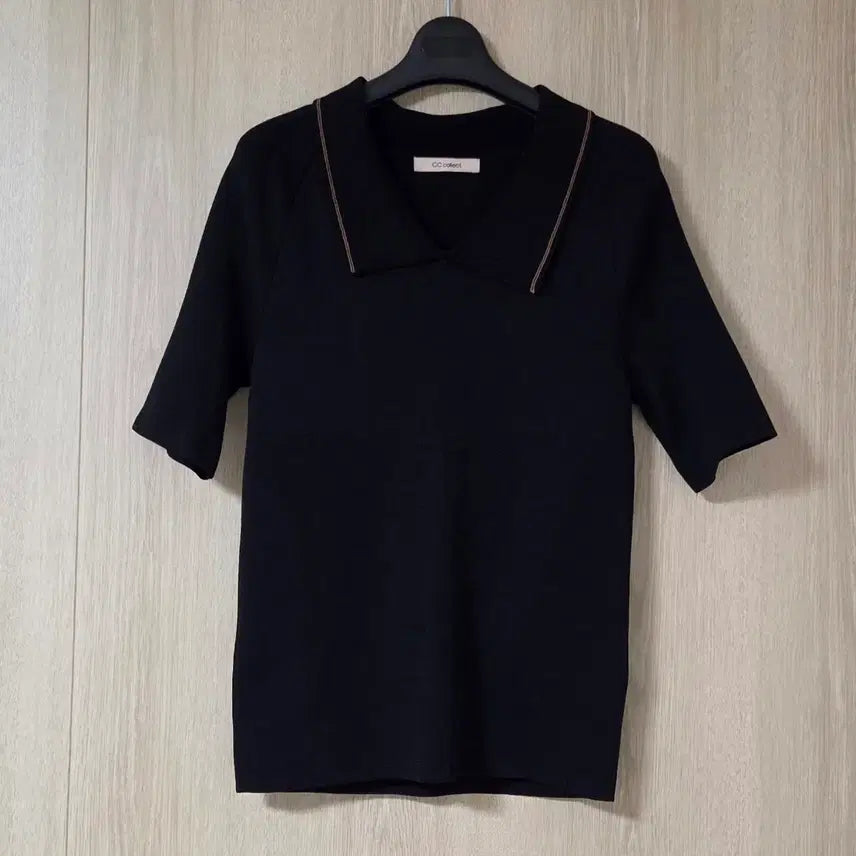 [SOLD OUT] (거의새것) 씨씨CC 콜렉트 니트 카라티