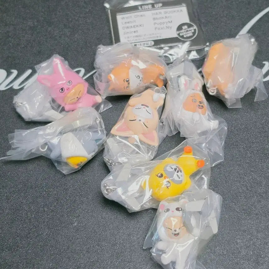 [BUNJANG] Stray Kids Toyworld Gacha Set / 스트레이키즈 미개봉 스키주 토이월드 대롱 가챠 8종 일괄