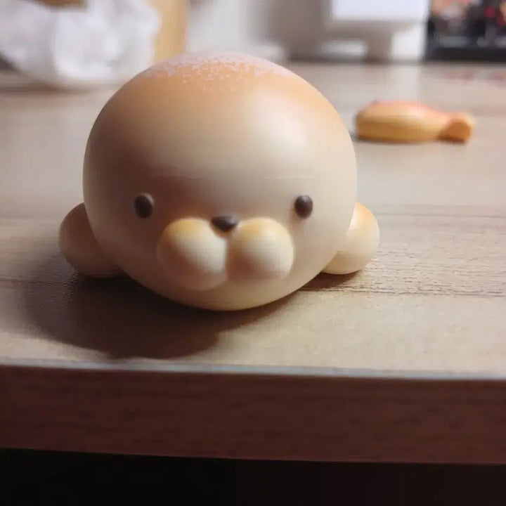 [BUNJANG] Bread Shaped Seal Figurine / 빵 모양 피규어 판매
