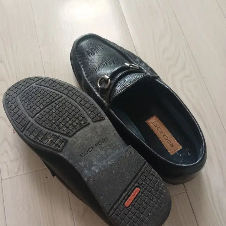 [SOLD OUT] 락포트 홀스빗 남성로퍼 255