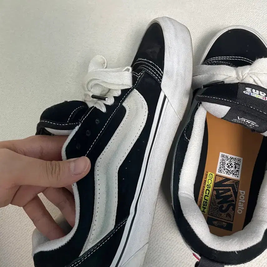 [SOLD OUT] 반스 볼트 x 임란 포테이토 뉴스쿨 VR3 LX 블랙 화이트