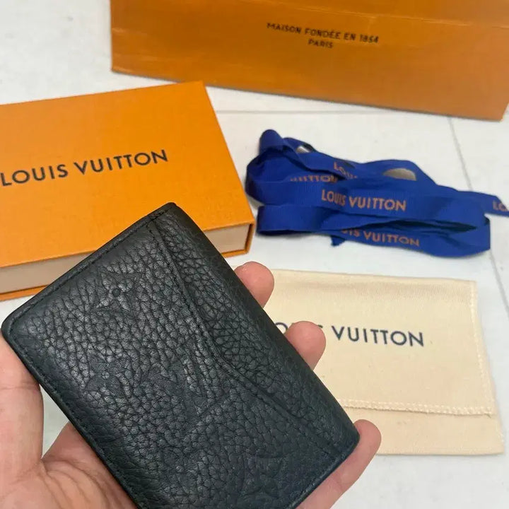 [BUNJANG] Louis Vuitton Taurillon Organizer Card Holder Cream / (정품)루이비통 토뤼옹 오거나이저 카드지갑(크림판)