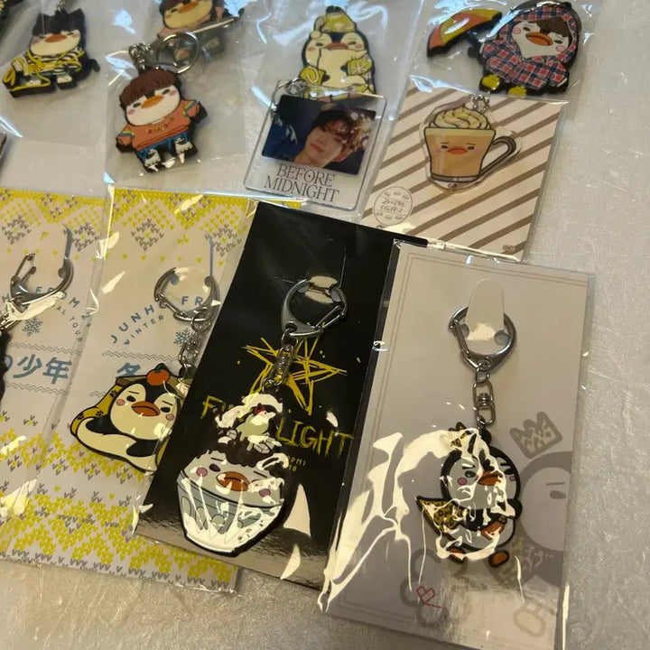 [BUNJANG] 2PM Junho Keychain Bundle Set / 이준호 키링 일괄