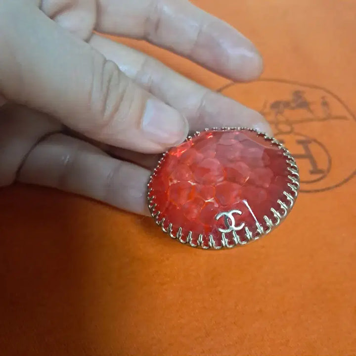 [BUNJANG] Chanel Authentic Red Brooch / 샤넬 정품 레드 브로치(4*4)