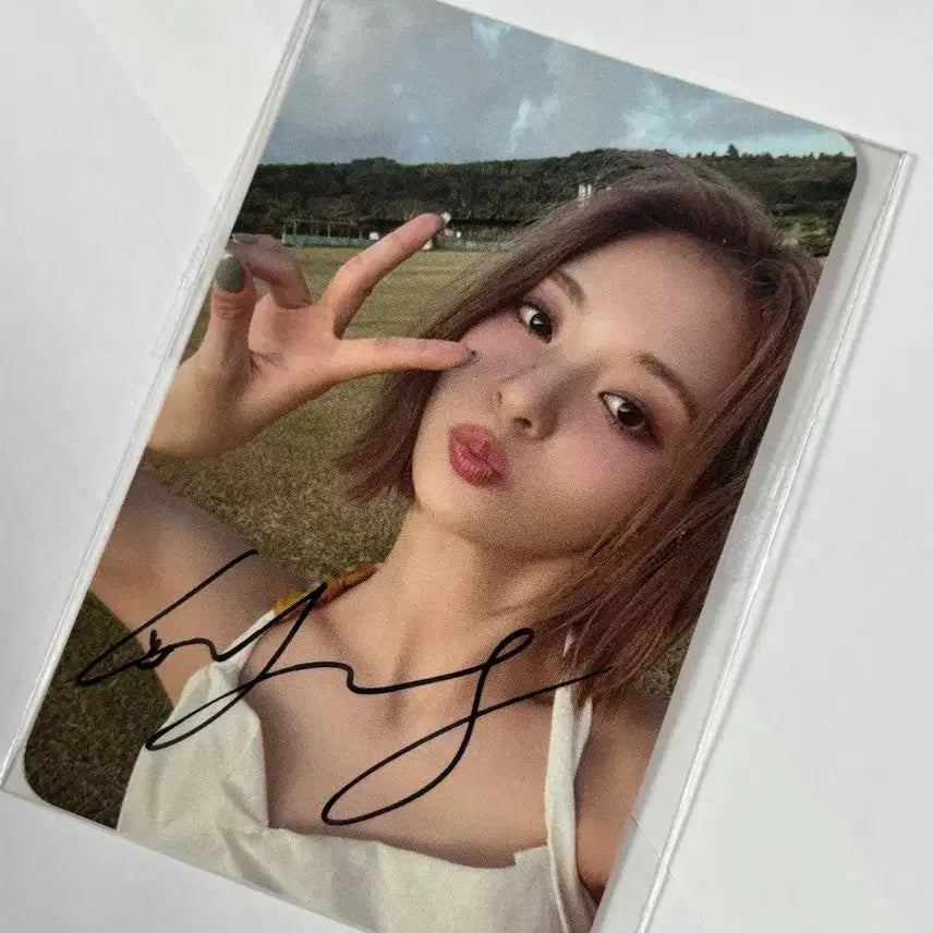 [BUNJANG] Fromis_9 Na-gyung Signed Photocard (Stay This Way Mini Fan Meeting) / 프로미스나인 이나경 싸인포카 (스디웨 미니팬미팅) 판매 양도