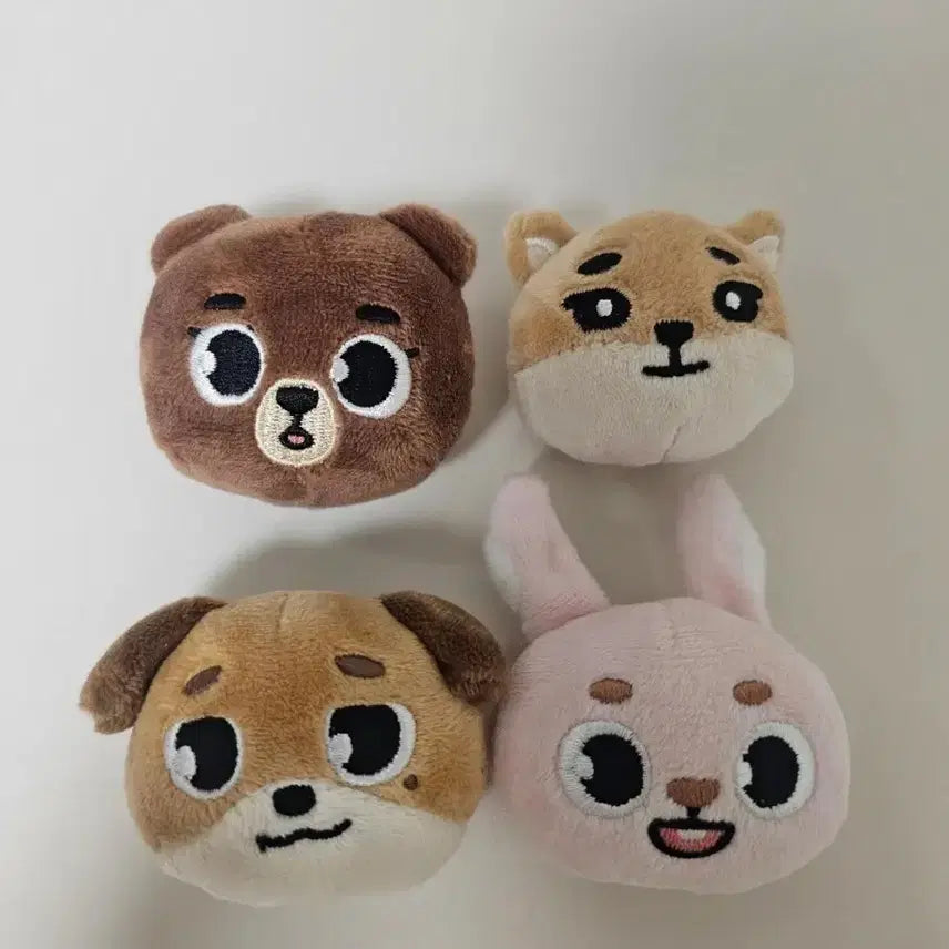 [BUNJANG] Day6 Tokyo Soft Toy Badge Bundle Set / 데이식스 도쿄 소프트 토이 뱃지(방케필돈 일괄)