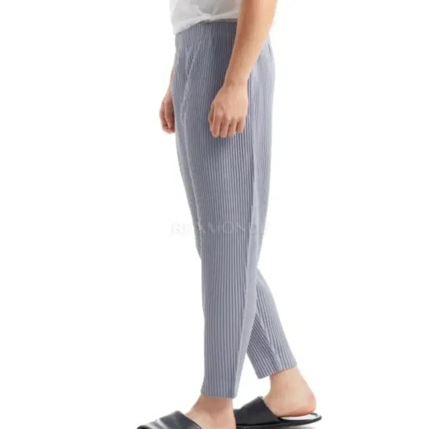 [SOLD OUT] 옴므플리세 팬츠