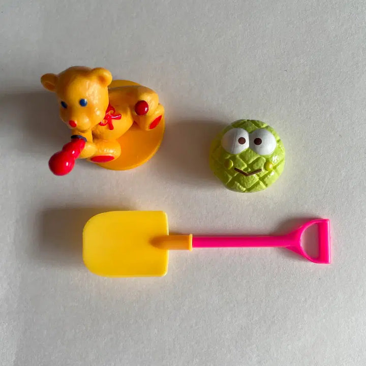 [BUNJANG] 1980s Kerokerokeroppi Melon Pan Vintage Figure / 1980s/케로케로케포피 멜론빵 빈티지피규어 고전토이 산리오