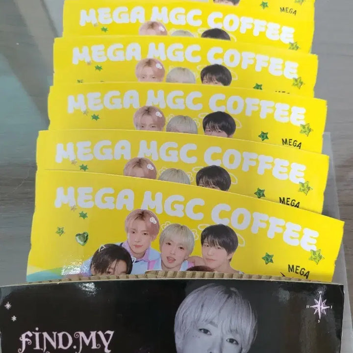 [BUNJANG] NCT WISH Sakuya Mega Coffee Cup Holder / 엔위시 메가커피 컵홀더 엔시티위시 사쿠야 엔시티위시