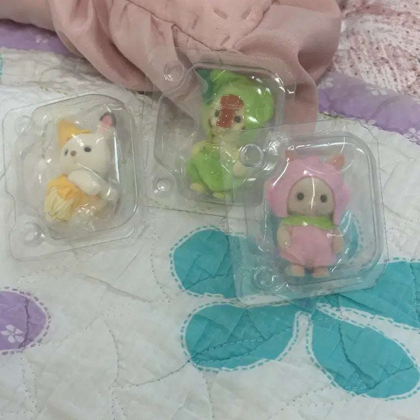 [BUNJANG] Sylvanian Families Fruit Party Blind Bag Bundle Set (Quince Pear, Banana, Peach) / 일괄) 실바니안 과일파티 블라인드백 모과배 바나나 복숭아