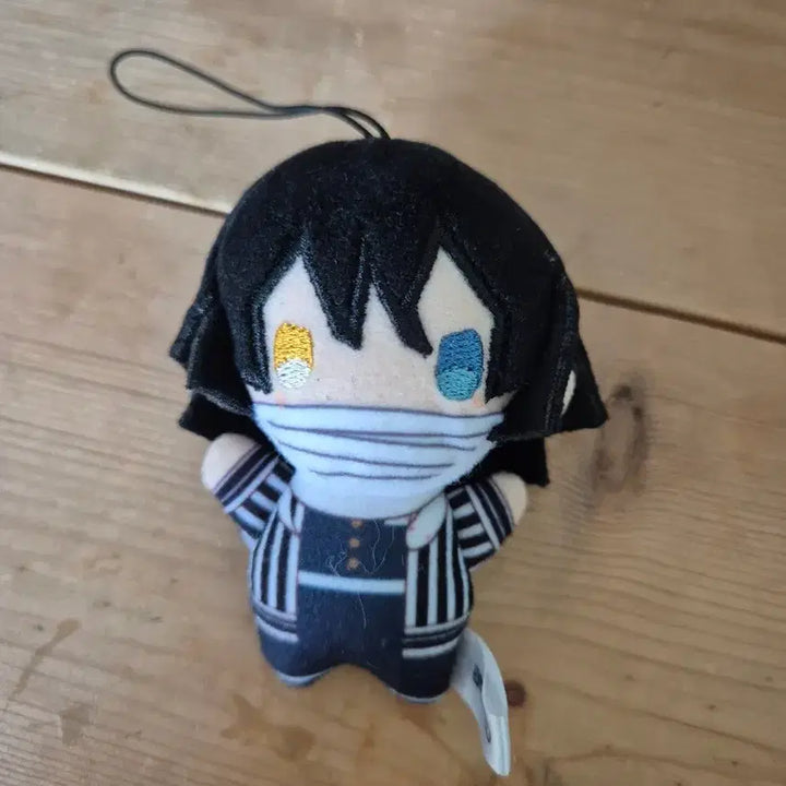 [BUNJANG] Demon Slayer Obanai Iguro YuraFuwa Plush / 귀멸의 칼날 이구로오바나이 유라후와 누이