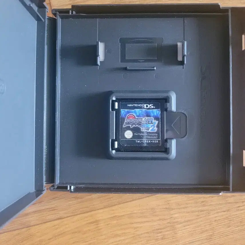 [BUNJANG] Nintendo DS Pokemon Black 2 / 닌텐도ds 포켓몬스터 블랙2  팝니다