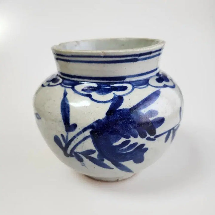 [BUNJANG] Joseon Dynasty Celadon Porcelain Citron Motif Vase / 고미술품 조선시대 후기에 제작된 청화백자 불수문호