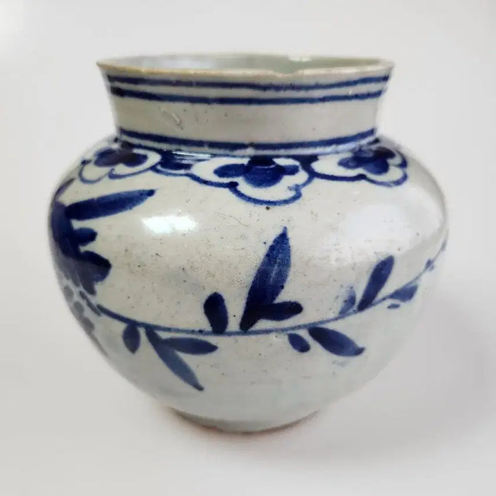 [BUNJANG] Joseon Dynasty Celadon Porcelain Citron Motif Vase / 고미술품 조선시대 후기에 제작된 청화백자 불수문호