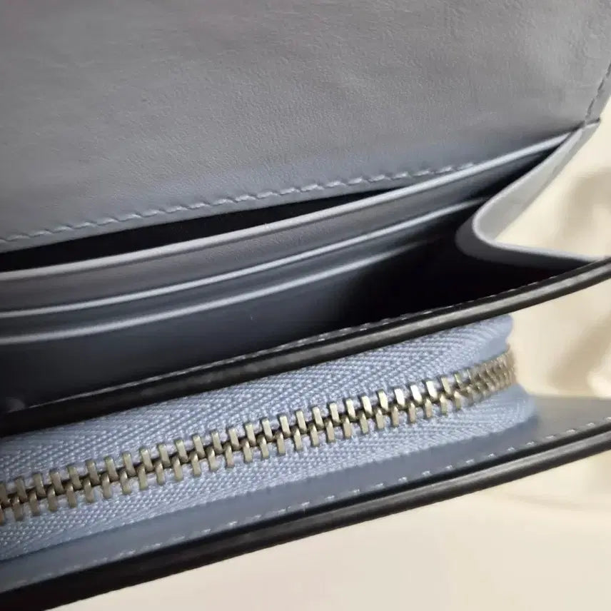 [BUNJANG] Louis Quatorze Lara Bifold Wallet / 루이까또즈 브랜드 라라 반지갑
