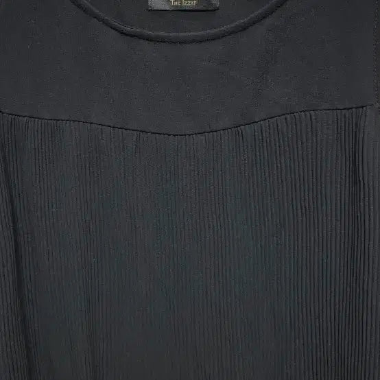 [BUNJANG] The IZZAT Black Pleated Sleeveless Top (Size 55-66) / 더아이잗 블랙 플리츠 민소매 탑 55~66