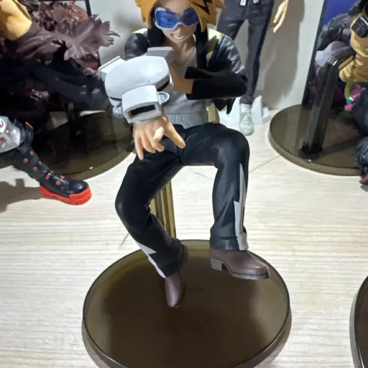 [BUNJANG] Kaminari Denki Amazing Heroes Figure / 카미나리 덴키 어메이징 히어로즈 피규어