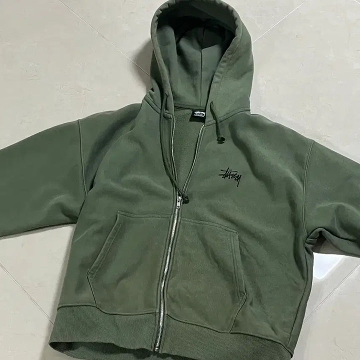 [SOLD OUT] 스투시 베이직 집 후드집업 올리브 L
