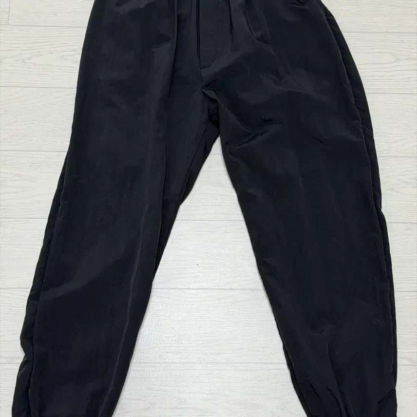 [BUNJANG] Black Nylon Jogger Pants / 블랙 나일론 조거 팬츠 Free