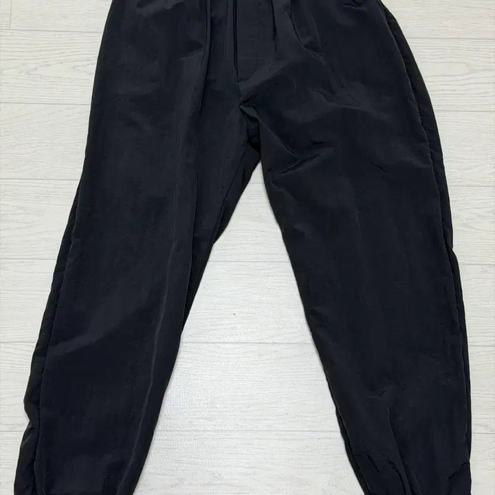 [BUNJANG] Black Nylon Jogger Pants / 블랙 나일론 조거 팬츠 Free