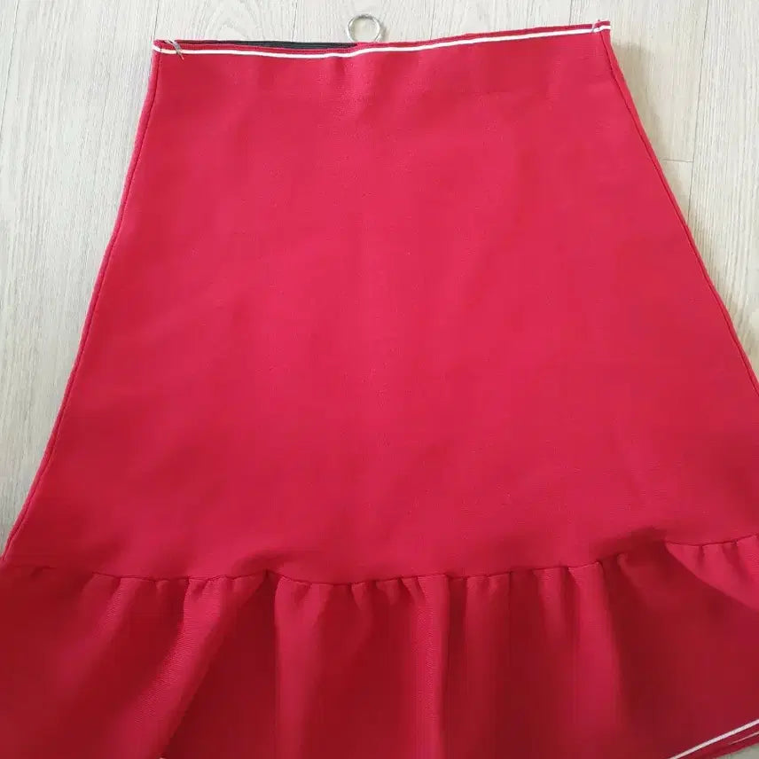[SOLD OUT] 산드로 레드 스커트