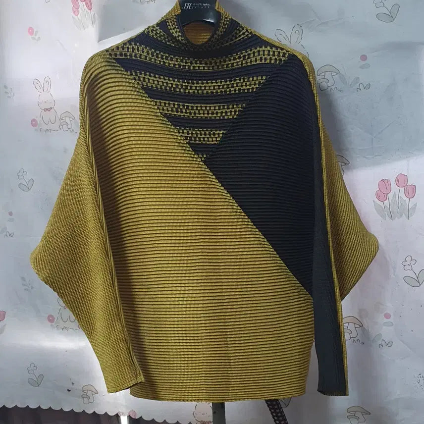 [BUNJANG] Ravita Junko Pleated Blouse / 라비타준코  플리츠  블라우스 :최저가~
