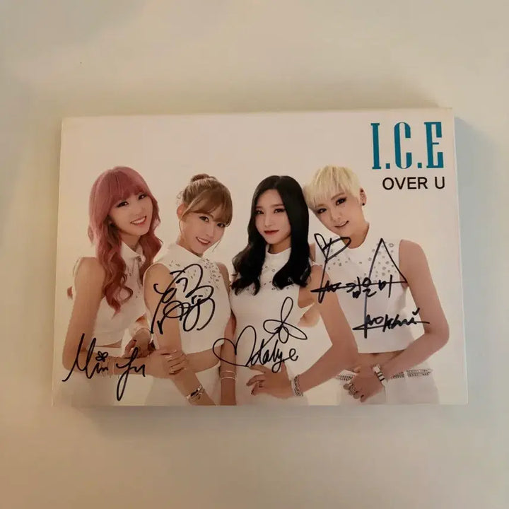 [BUNJANG] I.C.E (Ice) OVER U Signed Promo CD / [친필싸인반] 아이시어(I.C.E) - OVER U 싸인 CD