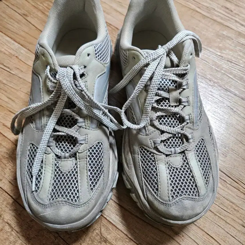 [SOLD OUT] 자라(ZARA) 발렌시아가 맛 스니커스 신발 260