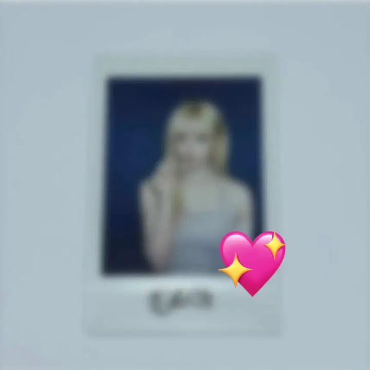 [BUNJANG] TripleS Chaeyeon Signed Polaroids (Music Core Mini Fanmeeting) / 트리플에스 채원 김채원 공방 미팬 싸인폴라 싸폴 폴라 역조공