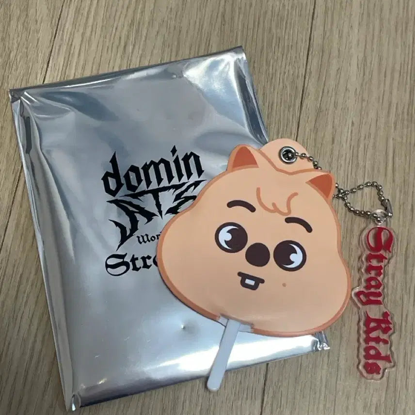 [BUNJANG] Stray Kids Dominate Han JISEONG Uchiwa Keychain / 스키즈 도미네이트 한쿼카 지성 우치와 키링