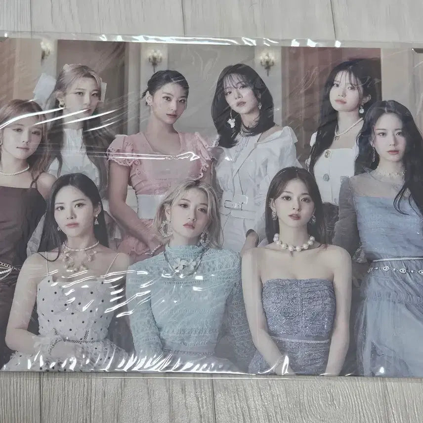 [BUNJANG] fromis_9 Midnight Guest PREMIUM PHOTO Frame / 프로미스나인 Midnight Guest PREMIUM PHOTO 액자
