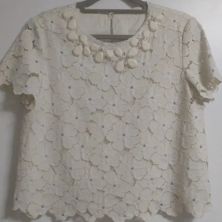 [BUNJANG] Osecon Lace Detail Short Sleeve Blouse Size 55 / 오즈세컨 레이스 장식 반팔 블라우스 55