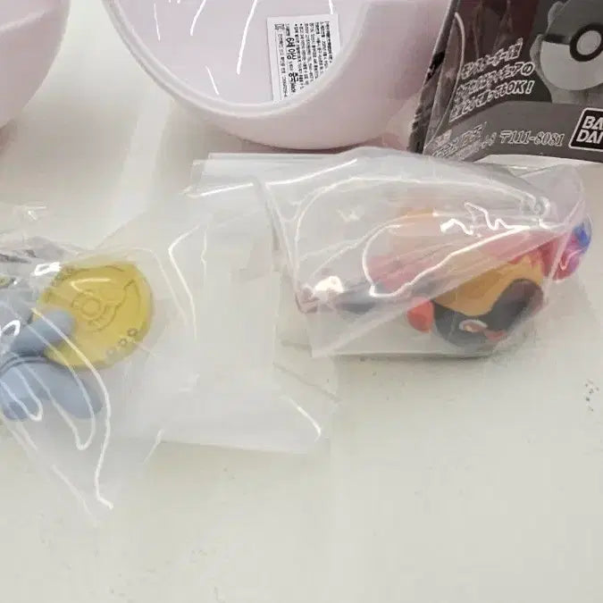 [BUNJANG] Bandai Pokemon Gashapon Figurine Keychain - Karbon, Mooryeong / 포켓몬 가챠 반다이 가샤폰 피규어키링 카르본 모으령