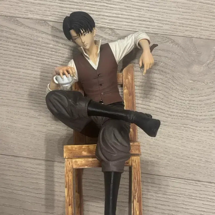 [BUNJANG] Levi Figure / 리바이 피규어