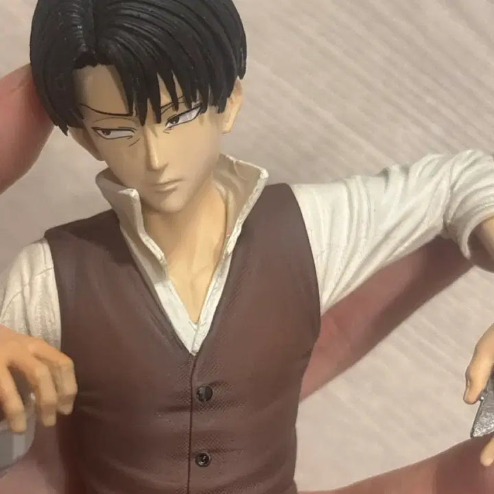 [BUNJANG] Levi Figure / 리바이 피규어
