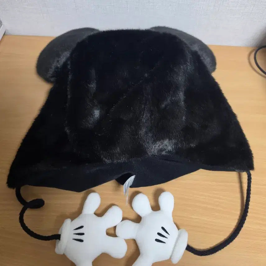 [BUNJANG] Disney Mickey Mouse Fuzzy Winter Hat / (도쿄 디즈니랜드 구매) 미키마우스 털모자 디즈니 모자 미키 모자