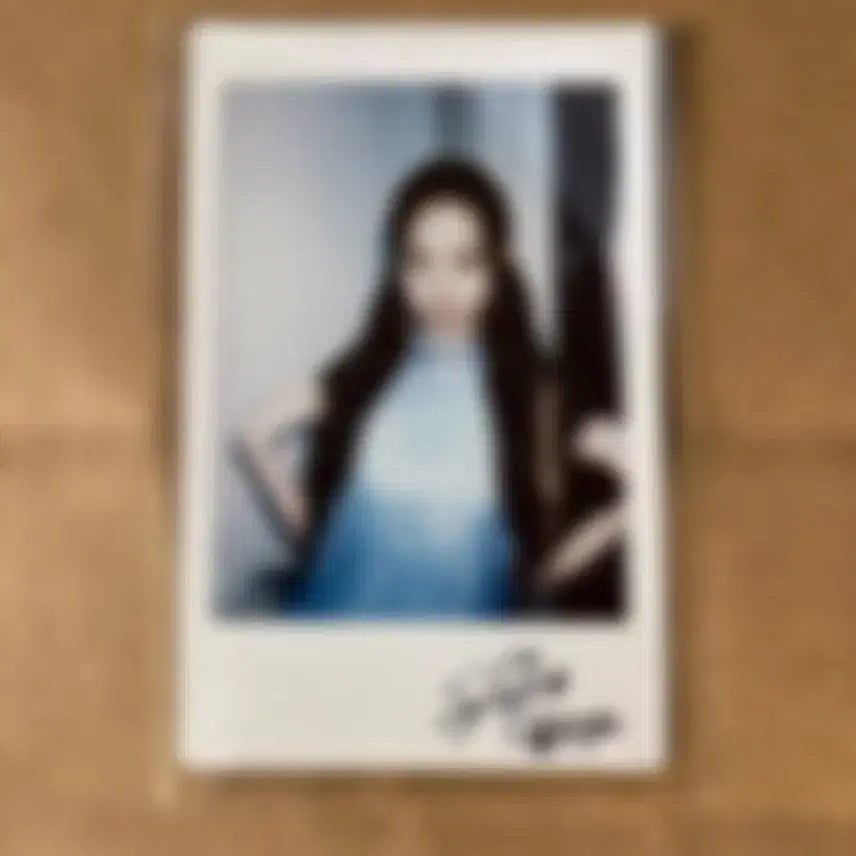 [BUNJANG] TripleS Soomin Signed Polaroid Baby Flower / 트리플에스 수민 싸인 폴라로이드 baby flower