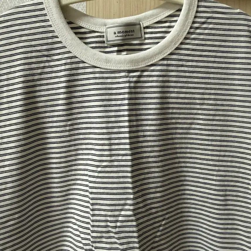 [BUNJANG] Stripe Colorblock Short Sleeve T-Shirt / 무료배송. 새상품. 스트라이프 블랙 반팔 배색 티셔츠