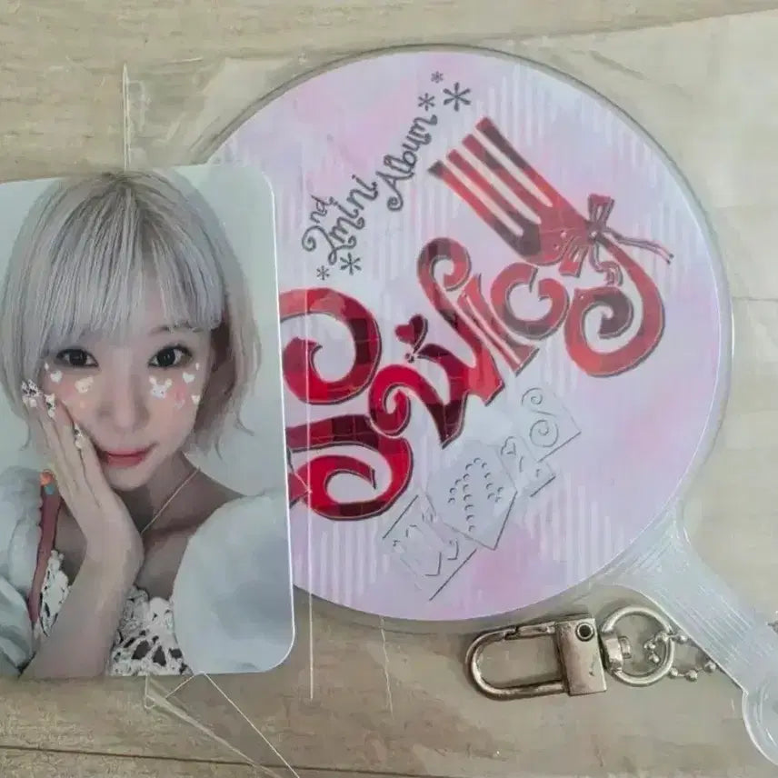 [BUNJANG] UNI.T Kotoi Studio Photocard Bundle Set + Keyring Fan / 유니스 공방 포카 코토코 일괄 +키링 부채 양도