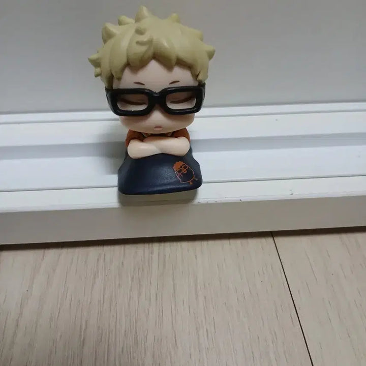 [BUNJANG] Haikyuu!! Onemutan Tsukishima Kei Figure / 하이큐 오네무탄 츠키시마 케이