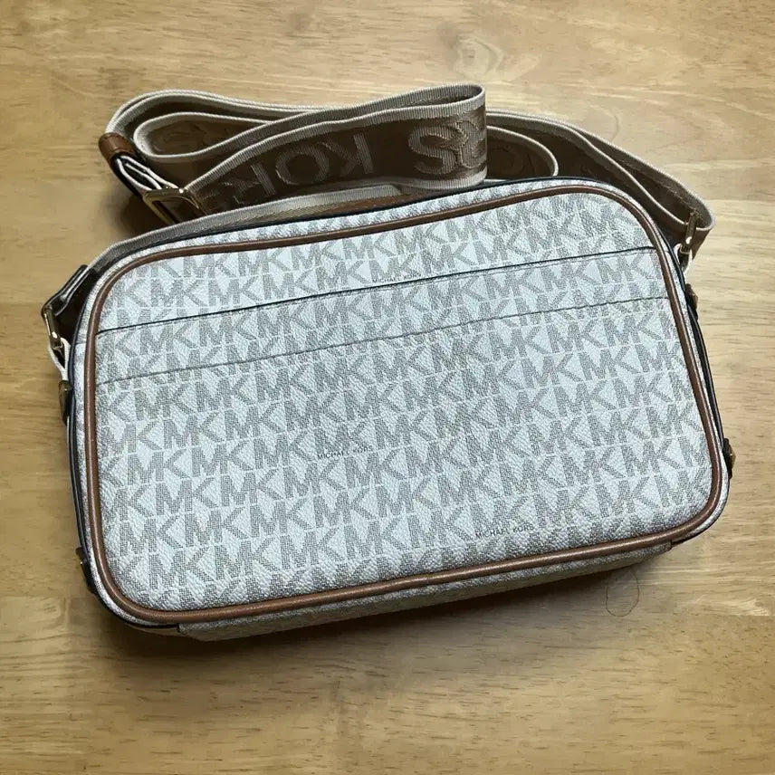 [BUNJANG] Michael Kors Logo Pattern Crossbody Bag Brown / 마이클코어스 로고 패턴 크로스백 브라운