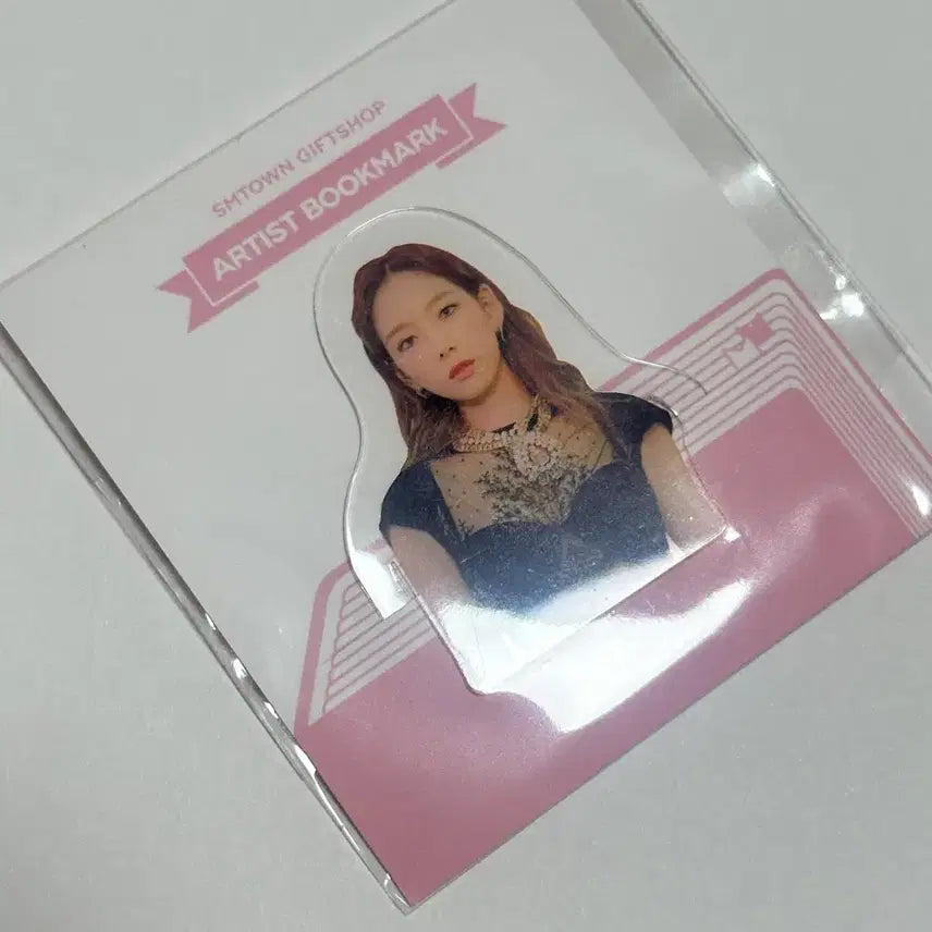 [BUNJANG] Taeyeon O.O.O Bookmark (Sealed) / 태연 북마크 미개봉 판매해요