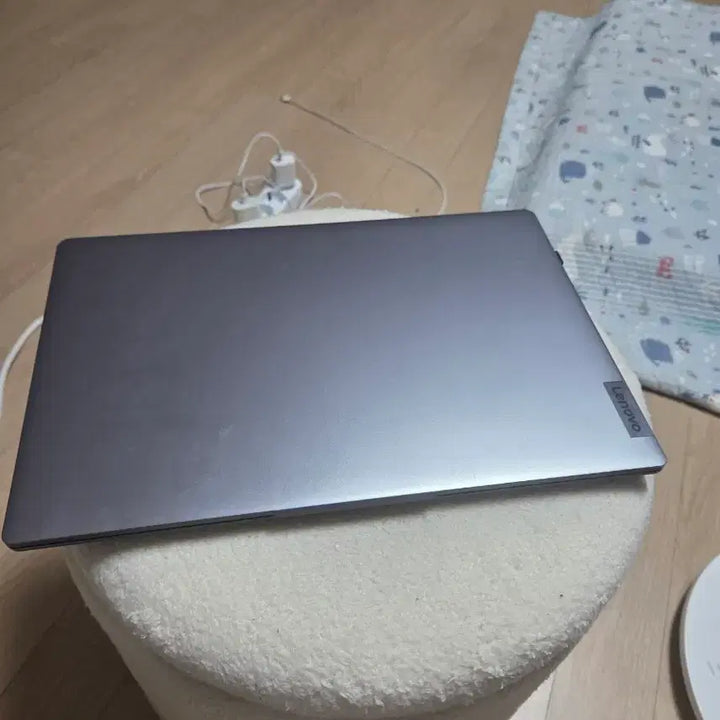 [BUNJANG] Lenovo IdeaPad Slim 3 15IRU8 Arctic Grey Laptop / 레노버 아이디어패드 슬림 3 15IRU8 ARCTIC GREY 약 15.