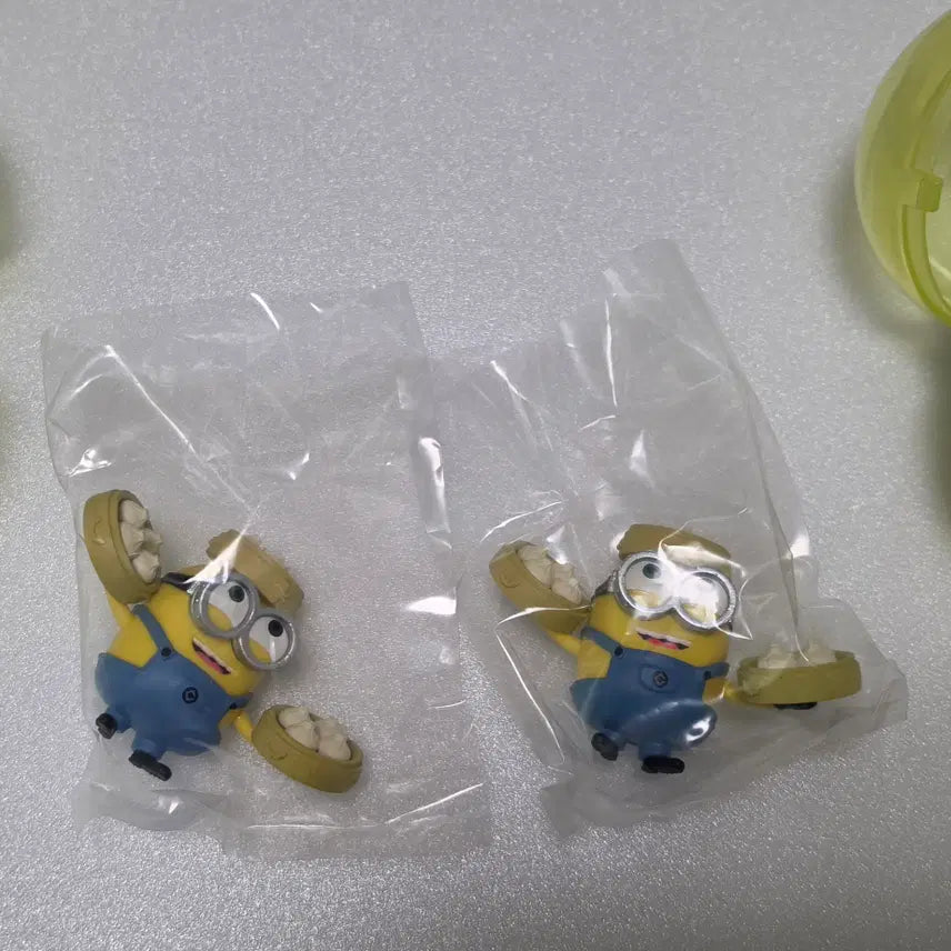 [BUNJANG] Minions Bello World Travel Figure (Sealed, Duplicates) / 미니언즈 벨로 월드 세계 여행 피규어(중복 미개봉)