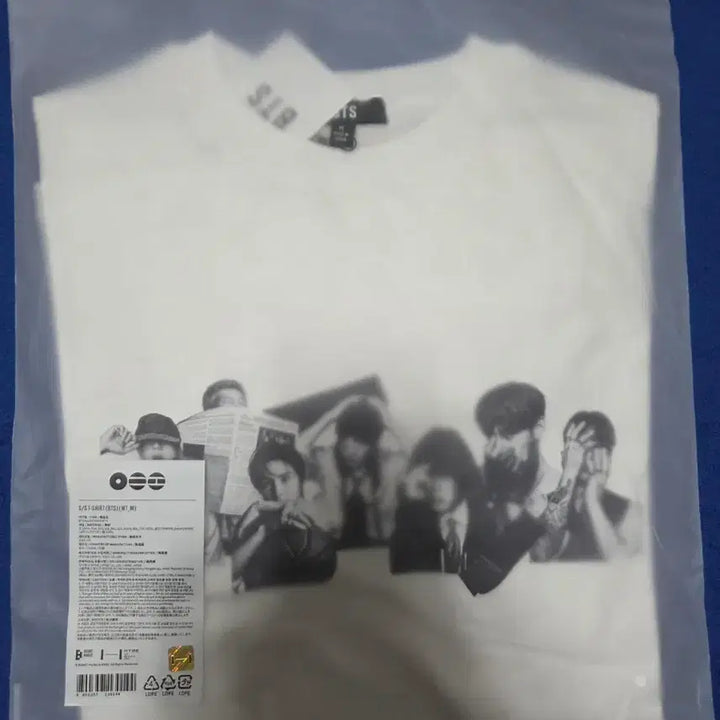 [BUNJANG] BTS Arirang Short Sleeve T-Shirt White (Group M) / BTS 아리랑 숏슬리브 티셔츠 화이트 (단체M)