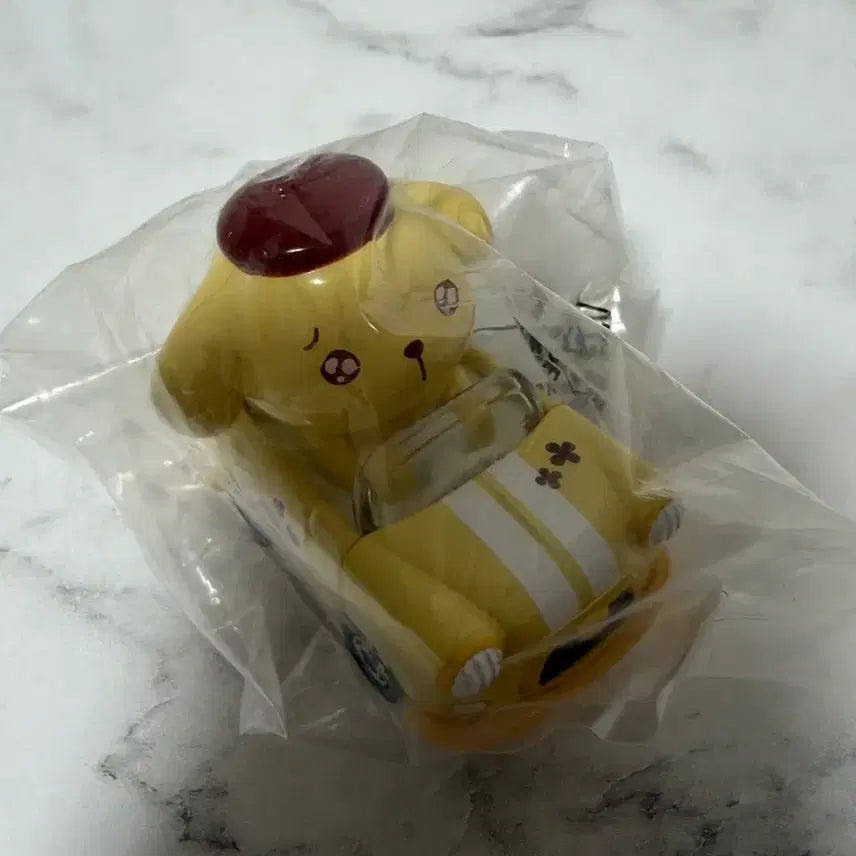 [BUNJANG] Sanrio Tomica Tunes Pomponpurin Toy Car / 산리오 토미카튠즈 토미카 폼폼푸린 판매