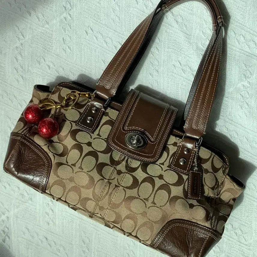 [BUNJANG] Coach Brown Turnlock Shoulder Bag / Coach 브라운 턴락 숄더백